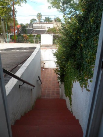 ALQUILER PH 2 ambientes con patio
