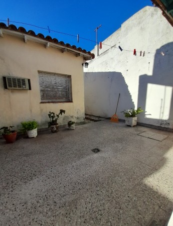 VENTA - Chalet 3 ambientes con Departamento