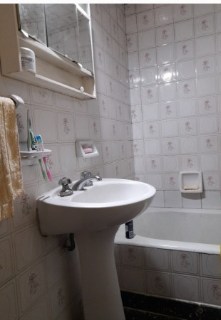 VENTA - Chalet 3 ambientes con Departamento