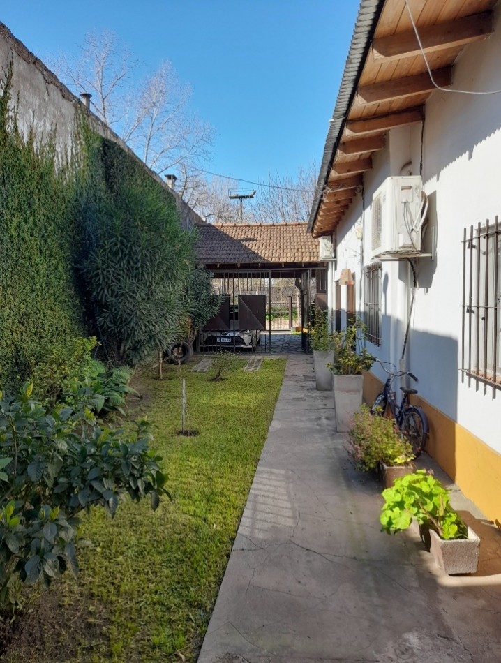 VENTA- Amplio Chalet Muy Buen Estado
