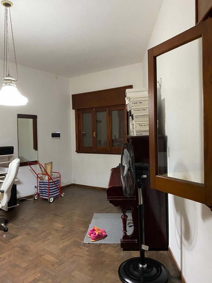 VENTA Amplio departamento