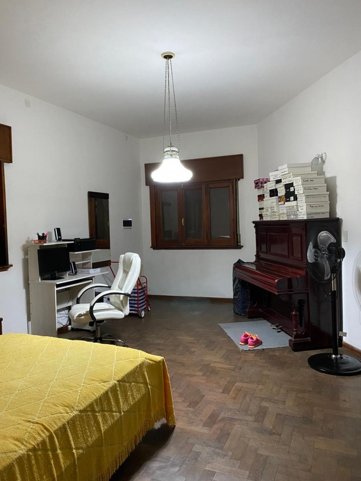 VENTA Amplio departamento