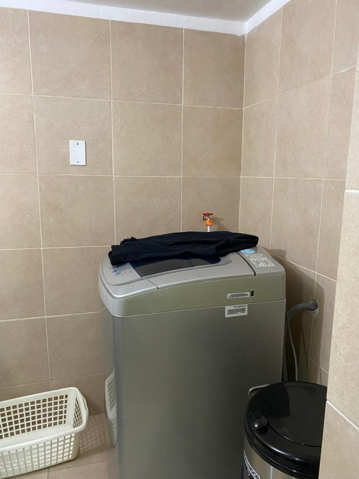 VENTA Amplio departamento