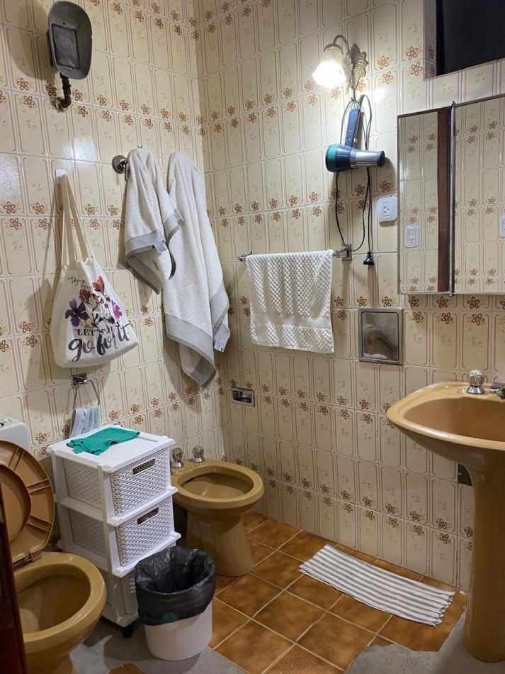 VENTA Amplio departamento