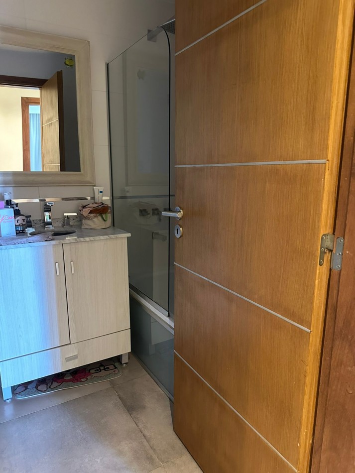 VENTA - PISO 4 AMBIENTES