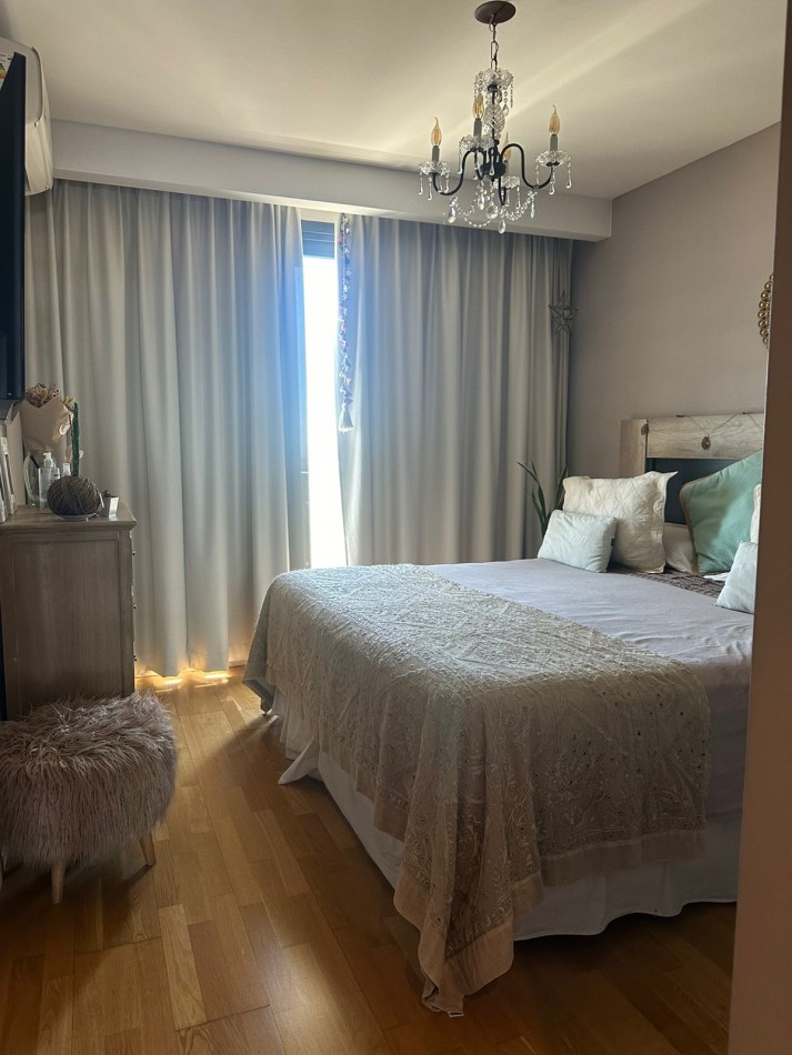 VENTA - PISO 4 AMBIENTES