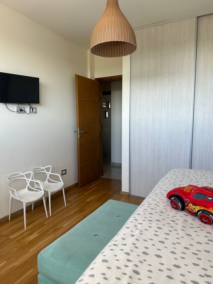 VENTA - PISO 4 AMBIENTES