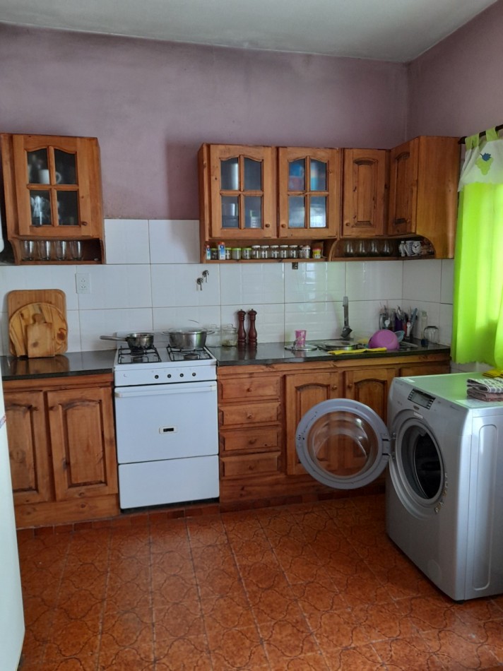 VENTA - CASA CON TERRENO