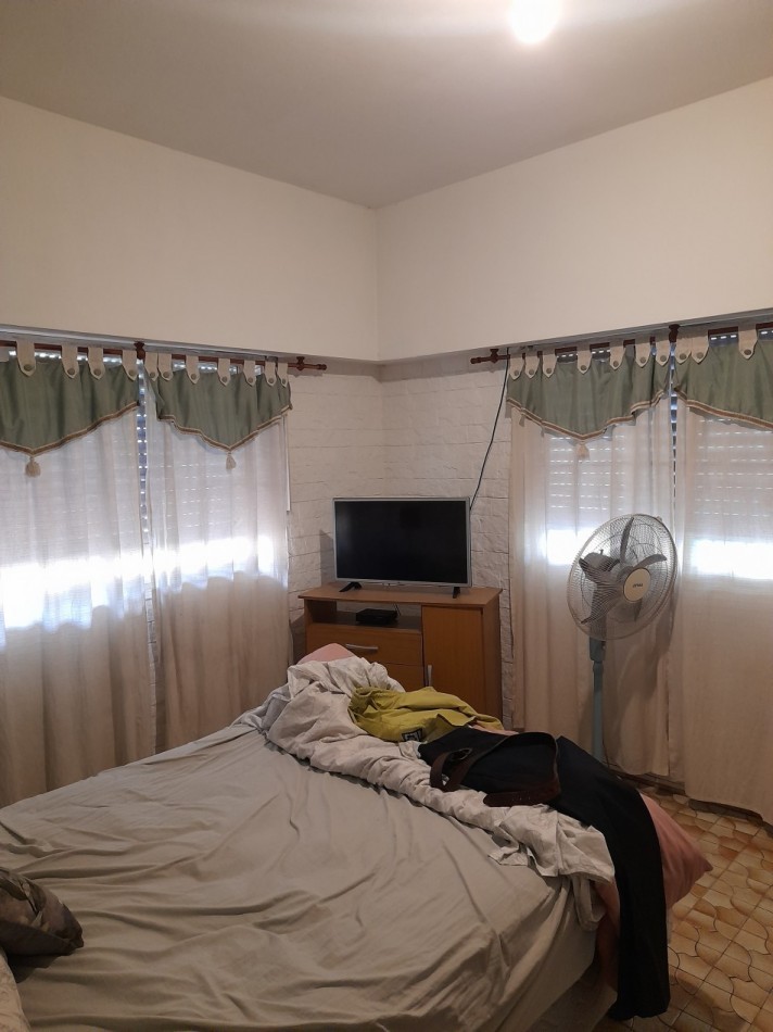 VENTA - CASA CON TERRENO