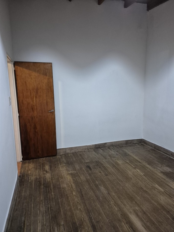 ALQUILER - PH 2 ambientes por escalera