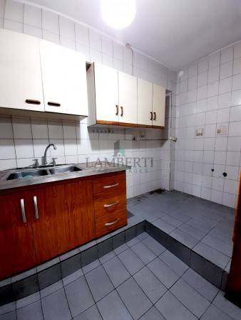 ALQUILER CASA 3 AMBIENTES