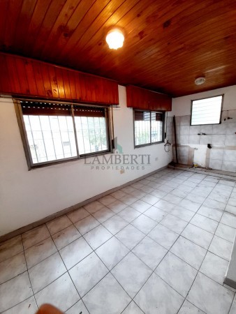 ALQUILER CASA 3 AMBIENTES