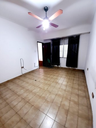 ALQUILER CASA 3 AMBIENTES