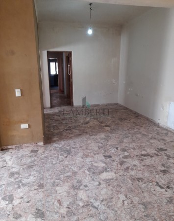 ALQUILER CASA 4 ambientes