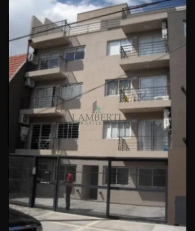 VENTA -DEPARTAMENTO 2 AMBIENTES EXCELENTE UBICACION