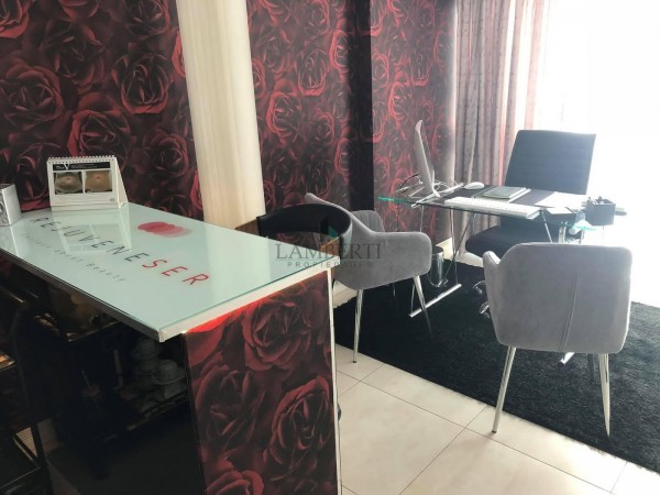 VENTA DE OFICINA EDIFICIO DONNA CENTER