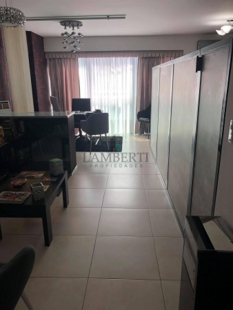 VENTA DE OFICINA EDIFICIO DONNA CENTER