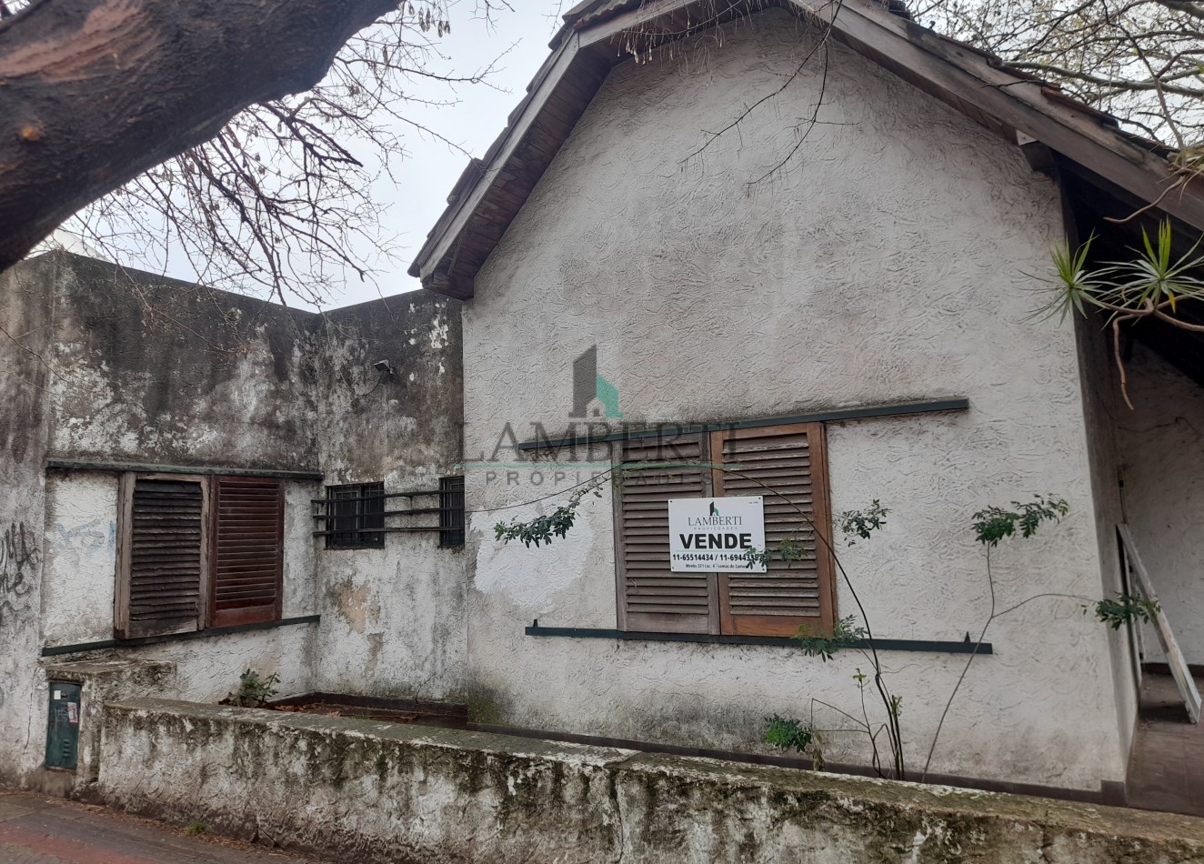 VENTA - Chalet en Excelente Ubicacion