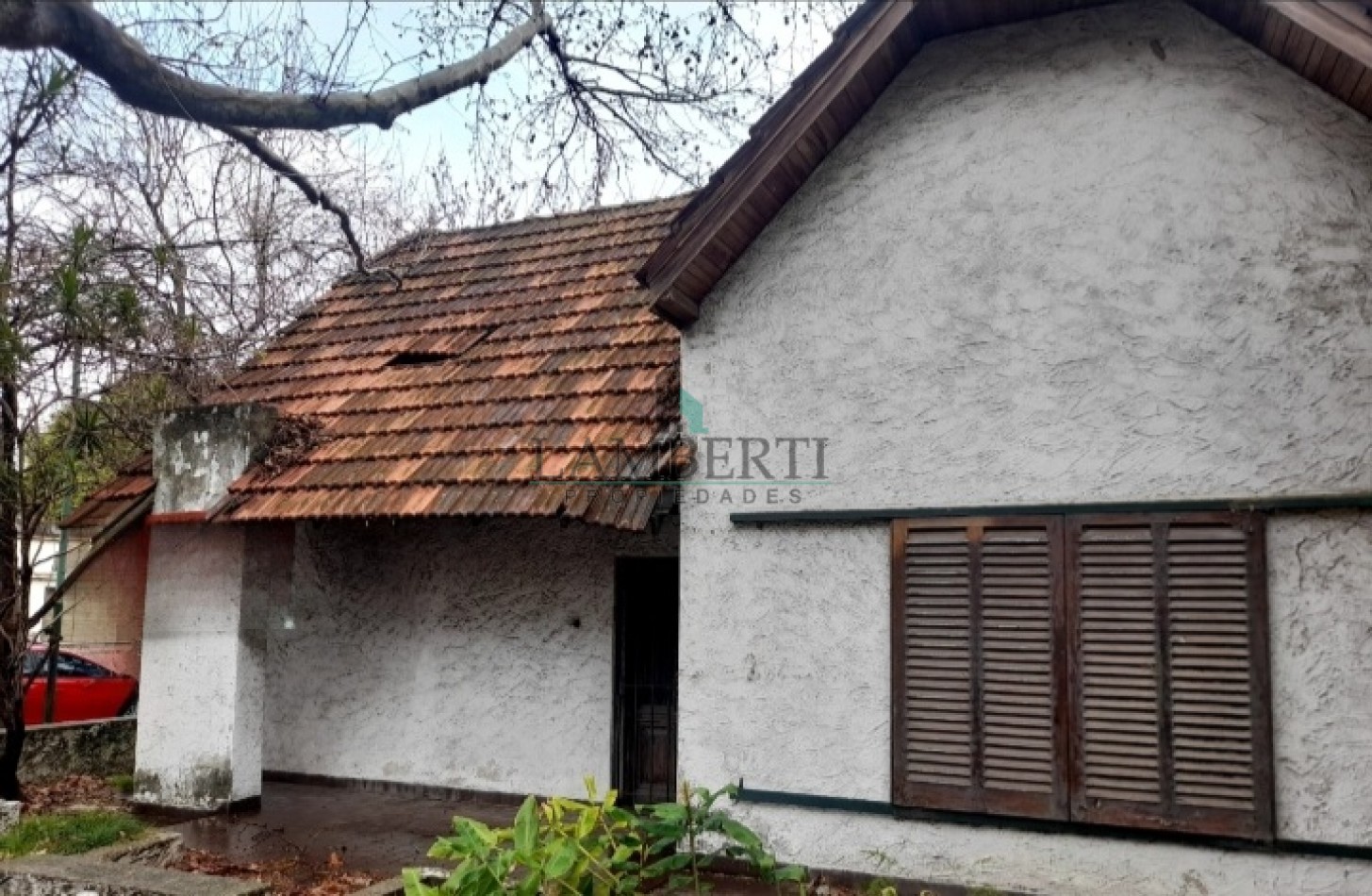 VENTA - Chalet en Excelente Ubicacion