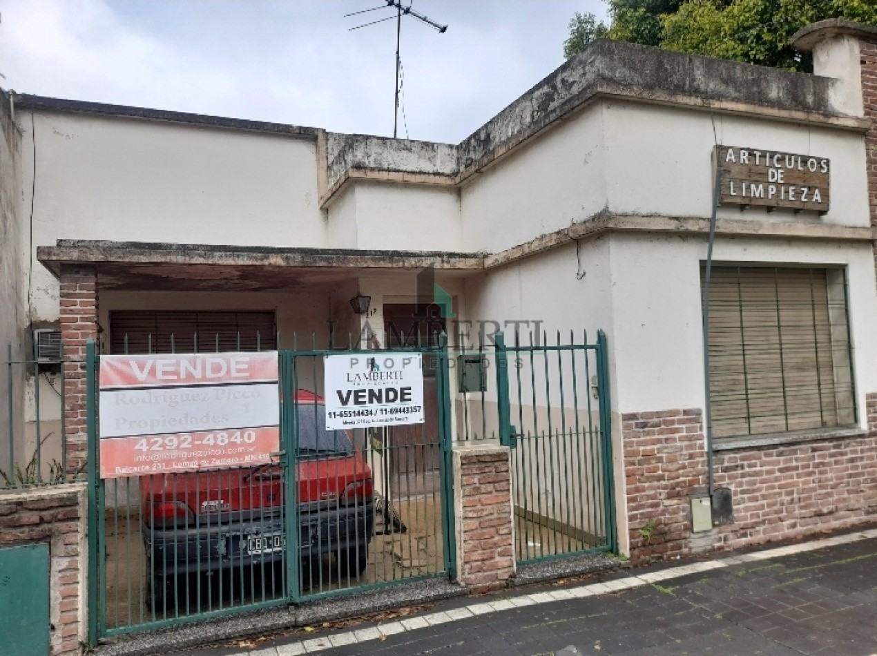 VENTA/PERMUTA -CASA 4 ambientes