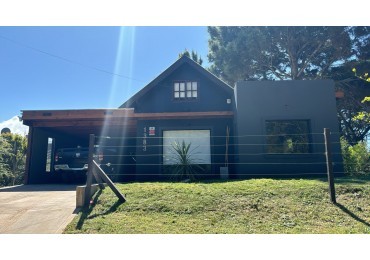 VENTA- CHALET 4 ambientes
