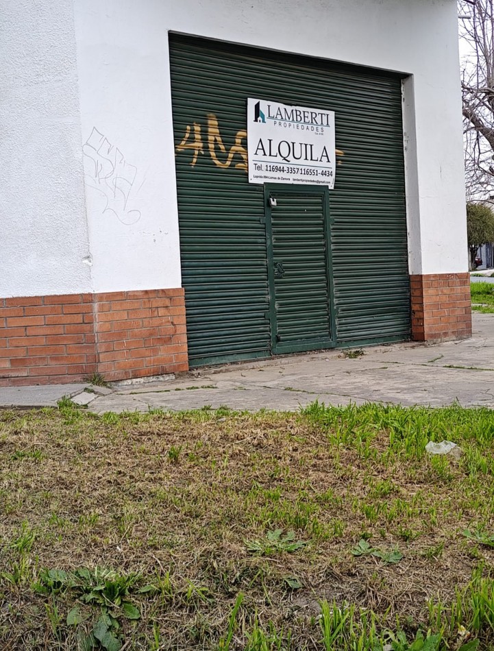 ALQUILER -  Local / Deposito en equina