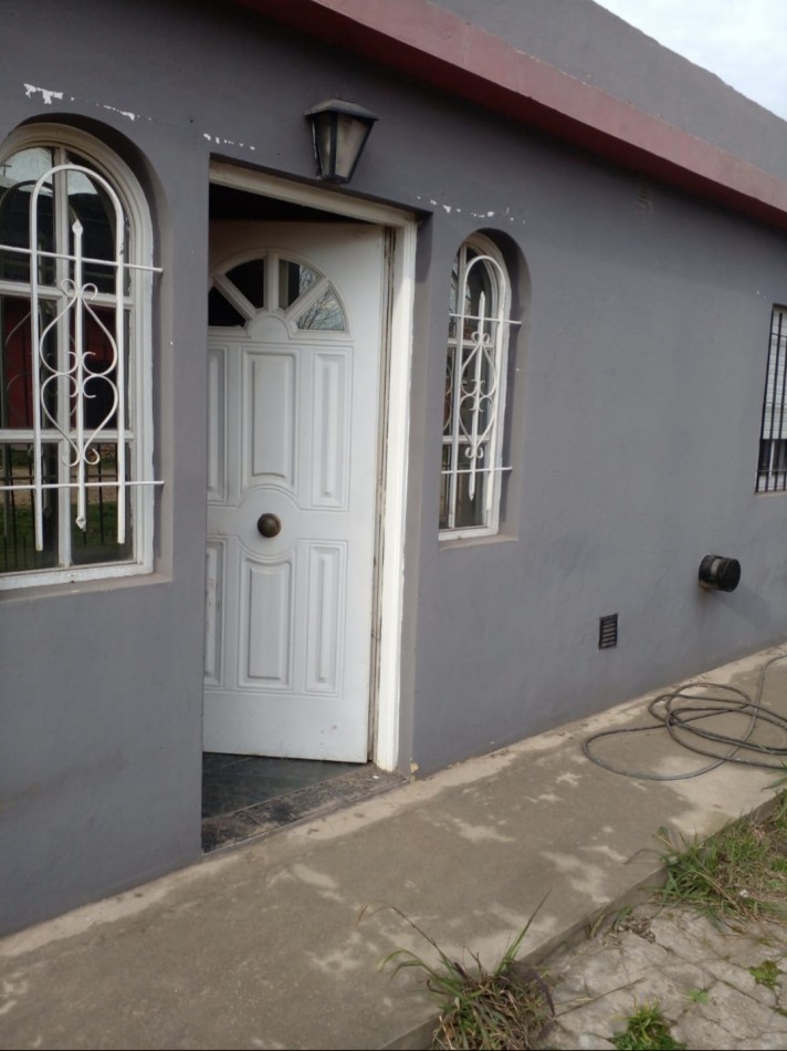 VENTA - CASA AMPLIA CON PATIO