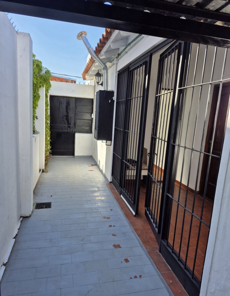 VENTA - PH 2 ambientes amplio