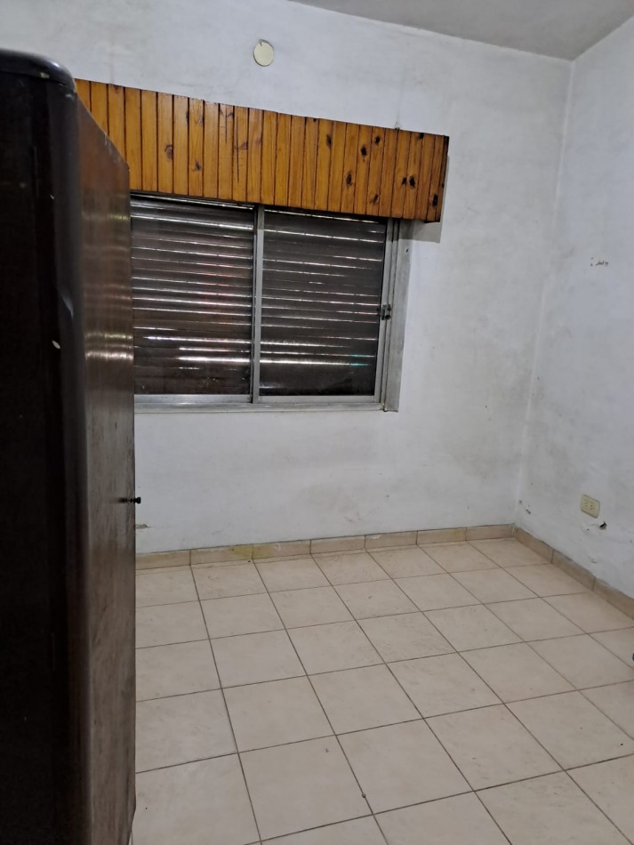 VENTA- CASA 3 AMBIENTES EN ESQUINA