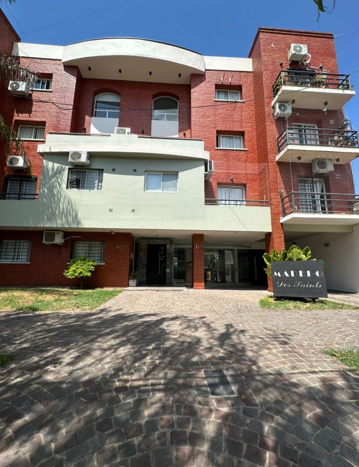 VENTA- Depatamento 3 ambientes buena ubicacion