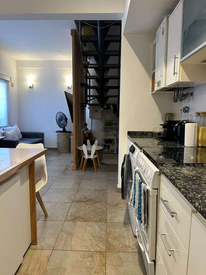 VENTA- Depatamento 3 ambientes buena ubicacion