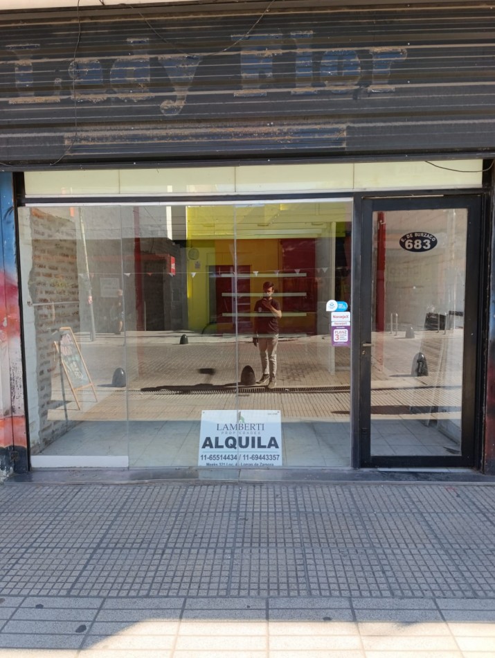 ALQUILER- Local sobre peatonal