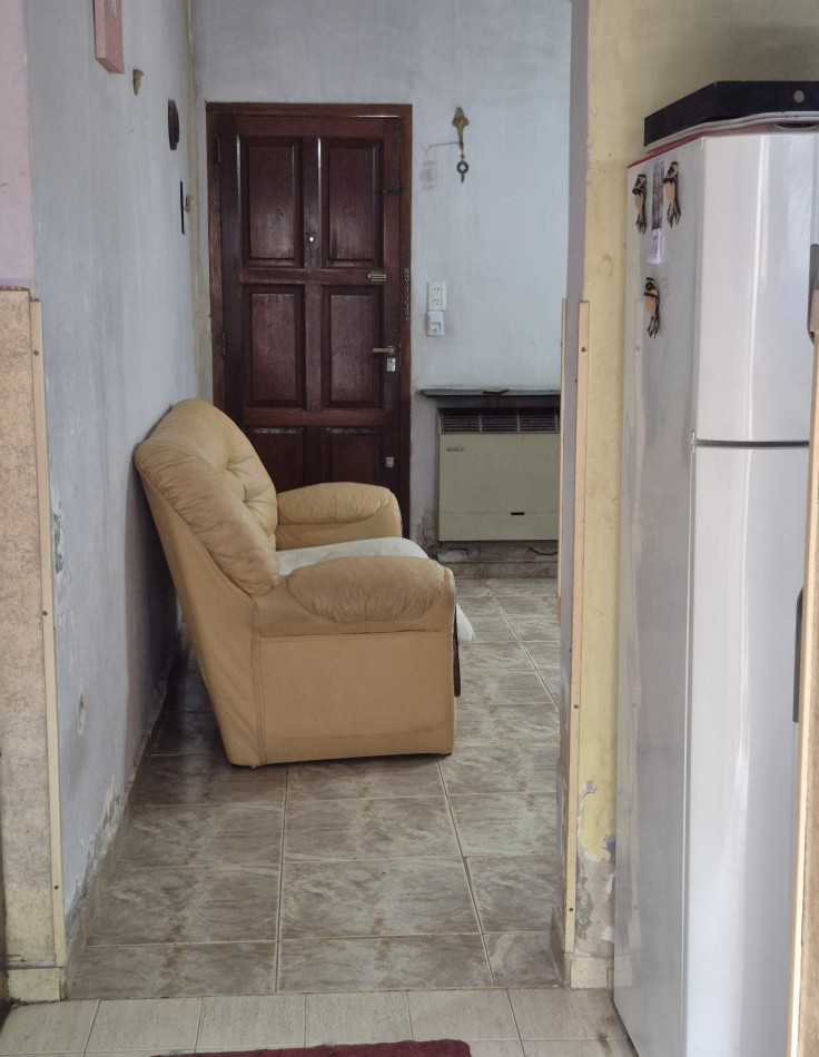 VENTA - CASA 6 ambientes con entrada individual