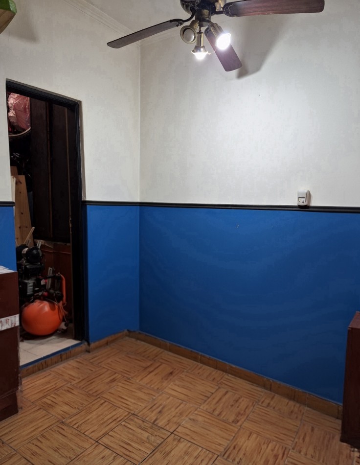 VENTA - CASA 6 ambientes con entrada individual