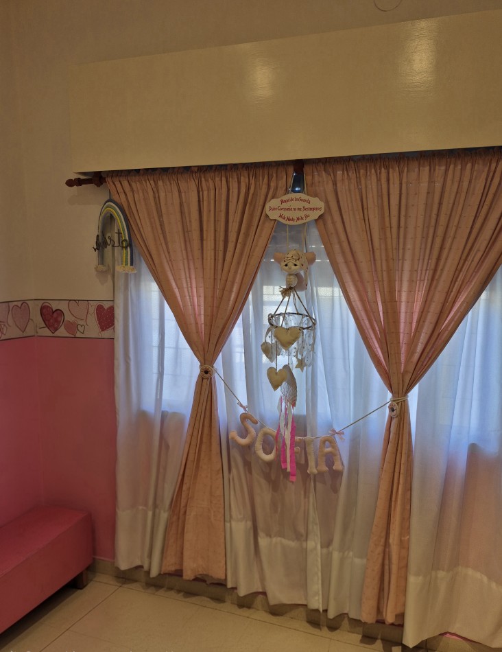 VENTA - CASA 6 ambientes con entrada individual