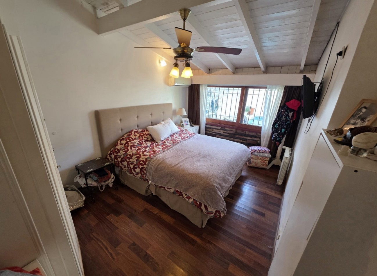 VENTA - CHALET 3 AMBIENTES EN JOSE MARMOL