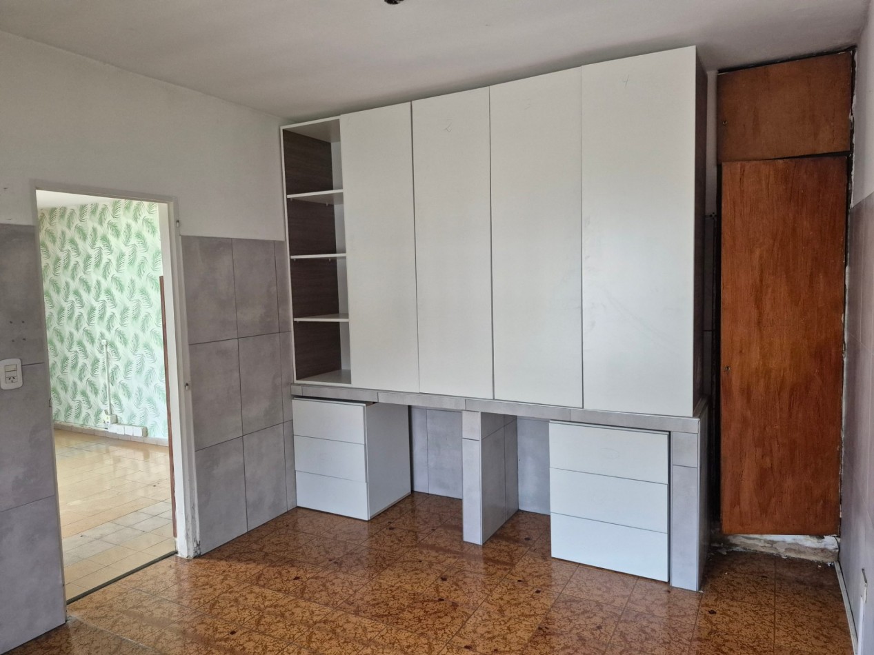 ALQUILER - AMPLIO PH 2 AMBIENTES CON PATIO