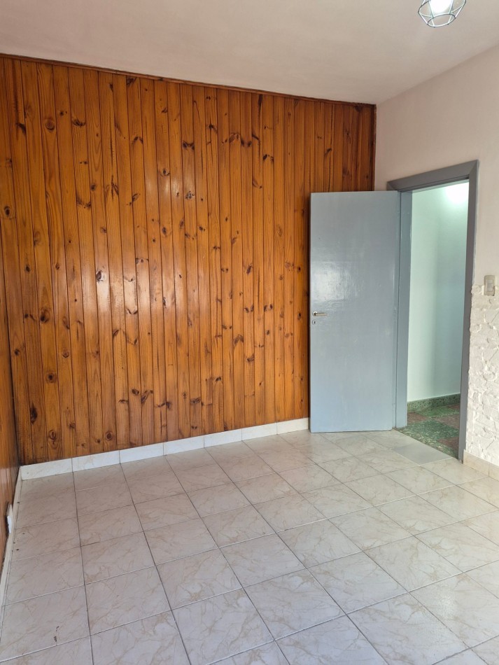 ALQUILER - AMPLIO PH 2 AMBIENTES CON PATIO