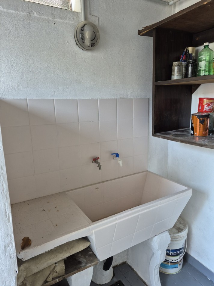 VENTA - PH 2 ambientes amplio