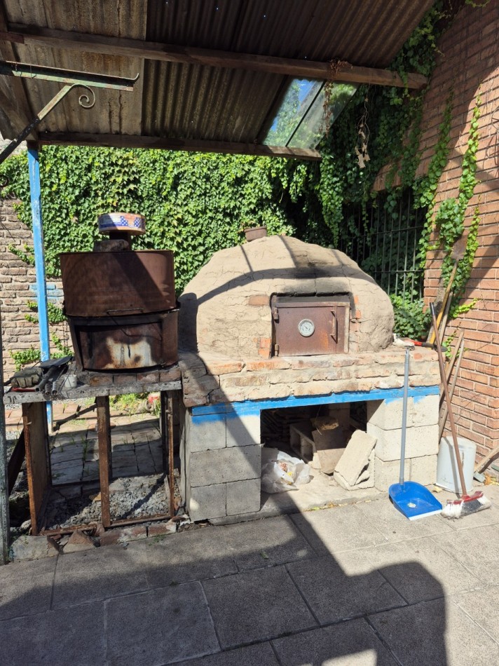 ALQUILER- CASA 4 AMBIENTES