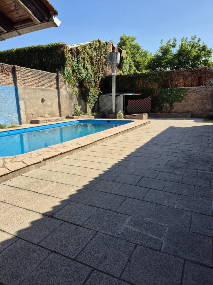 ALQUILER- CASA 4 AMBIENTES