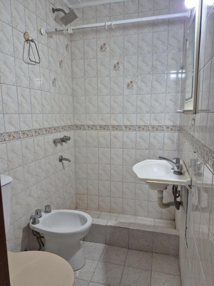 ALQUILER Departamento 3 ambientes