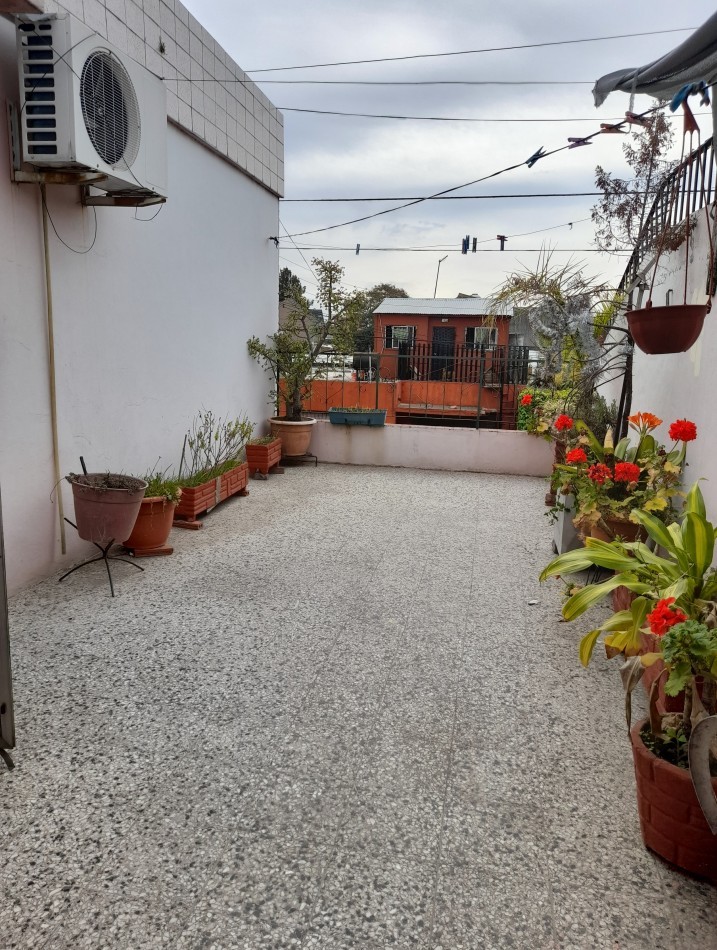 ALQUILER- CASA 3 AMBIENTES