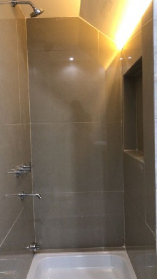 ALQUILER-DUPLEX 3 AMBIENTES CON PATIO Y COCHERA