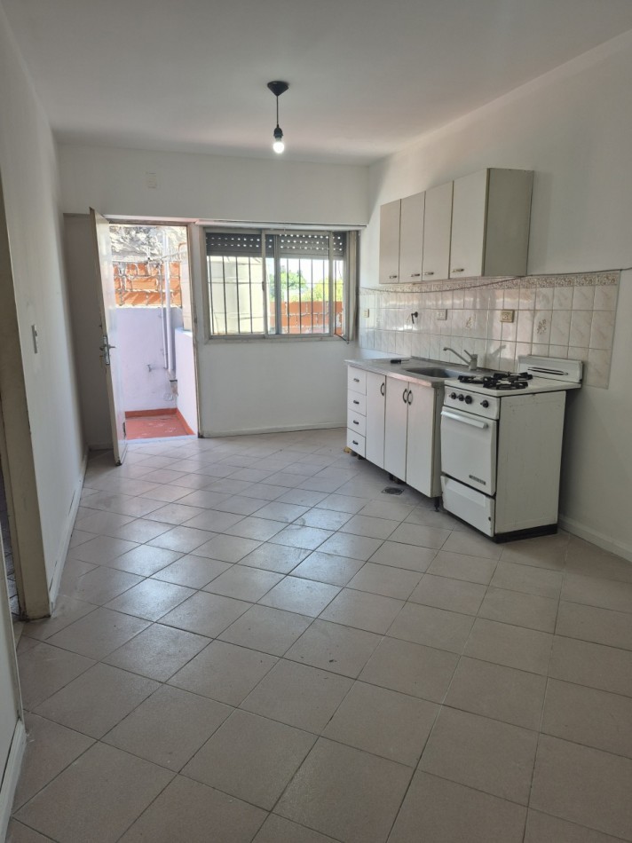 ALQUILER Departamento 2 ambientes